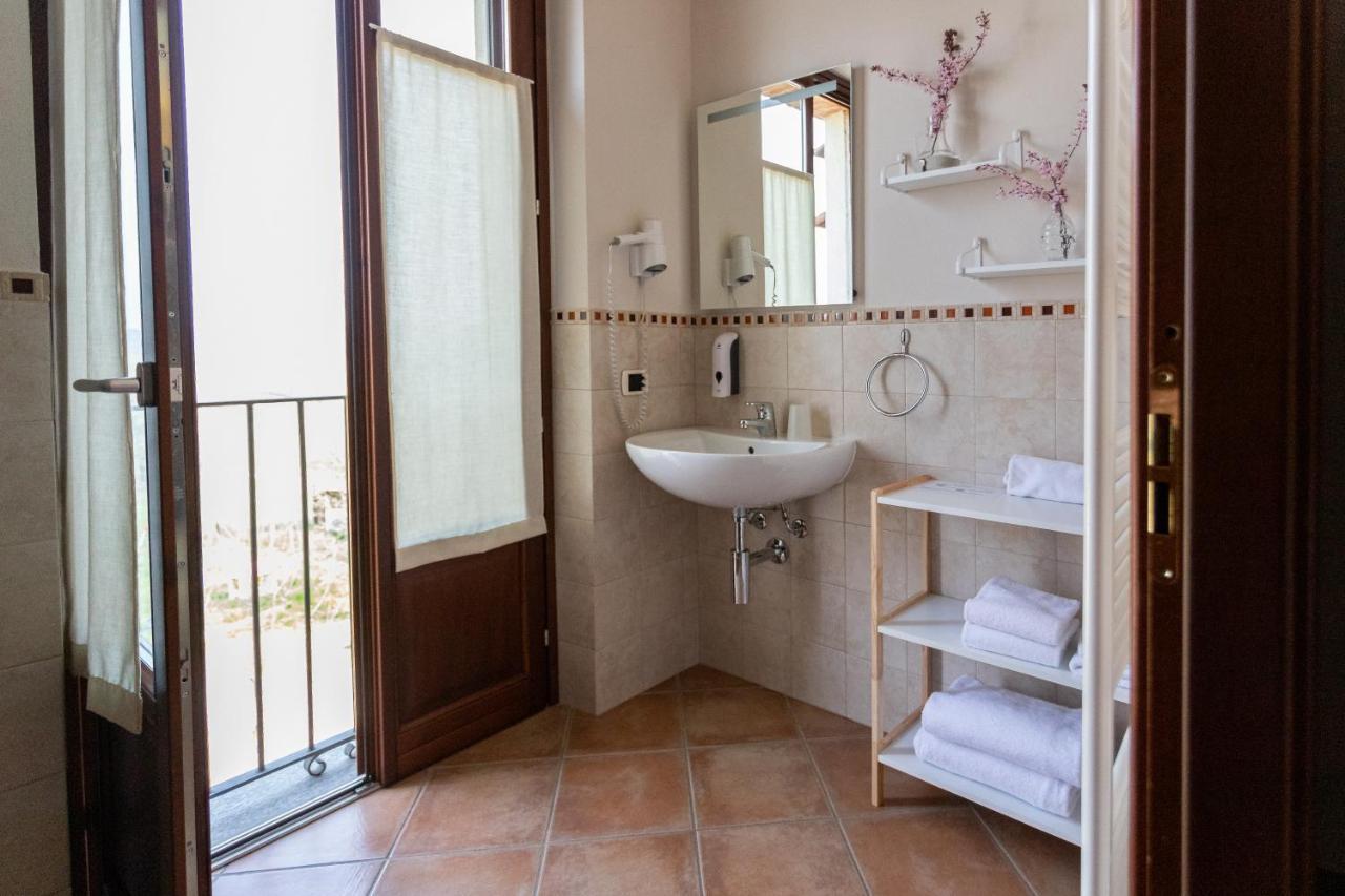 ברה Agriturismo Cascina Monchiero מראה חיצוני תמונה