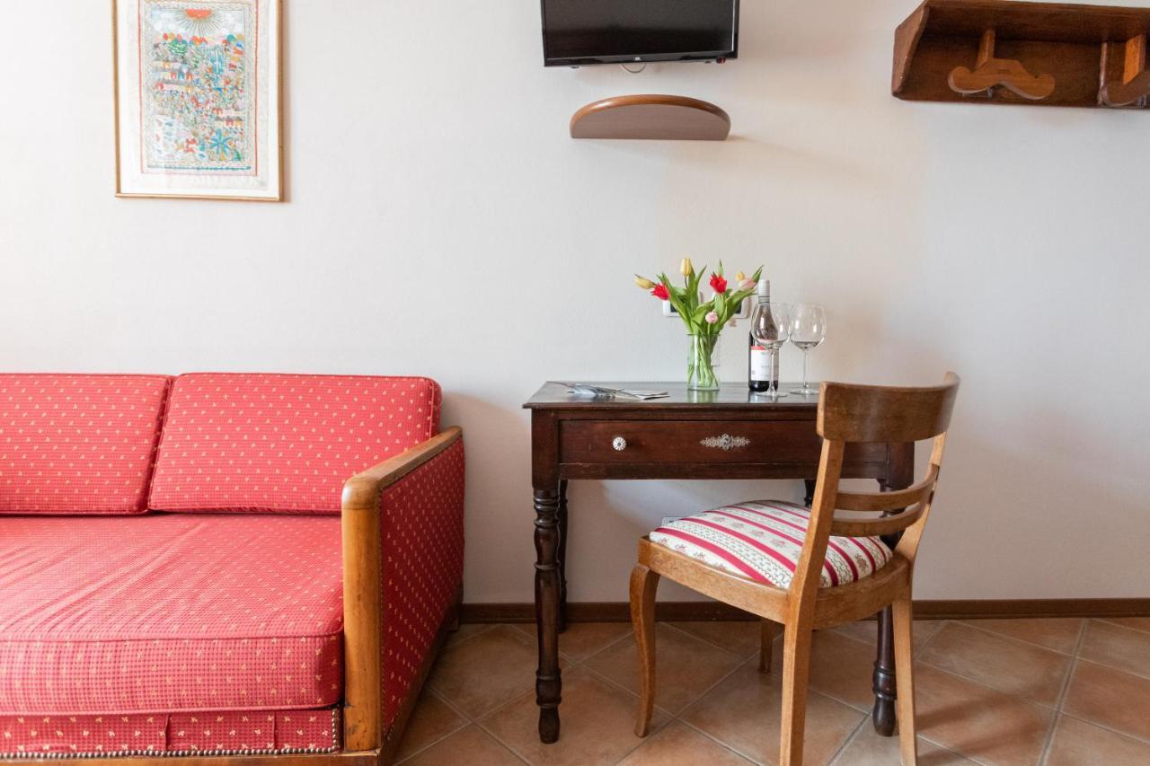 ברה Agriturismo Cascina Monchiero מראה חיצוני תמונה