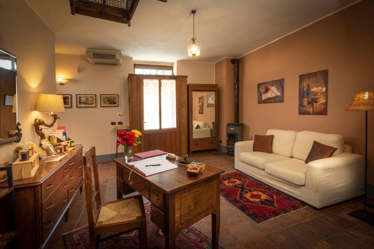 ברה Agriturismo Cascina Monchiero מראה חיצוני תמונה