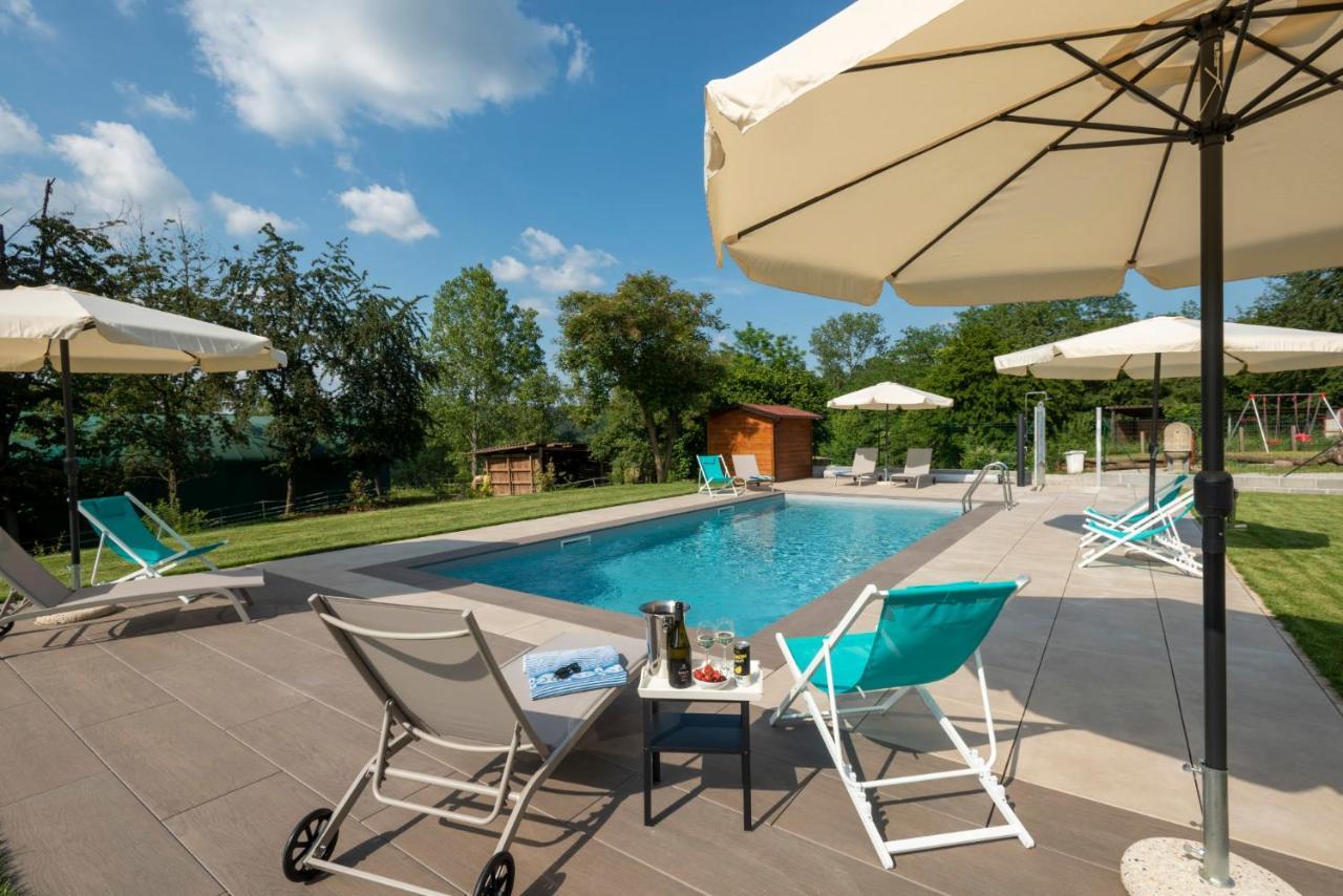 ברה Agriturismo Cascina Monchiero מראה חיצוני תמונה
