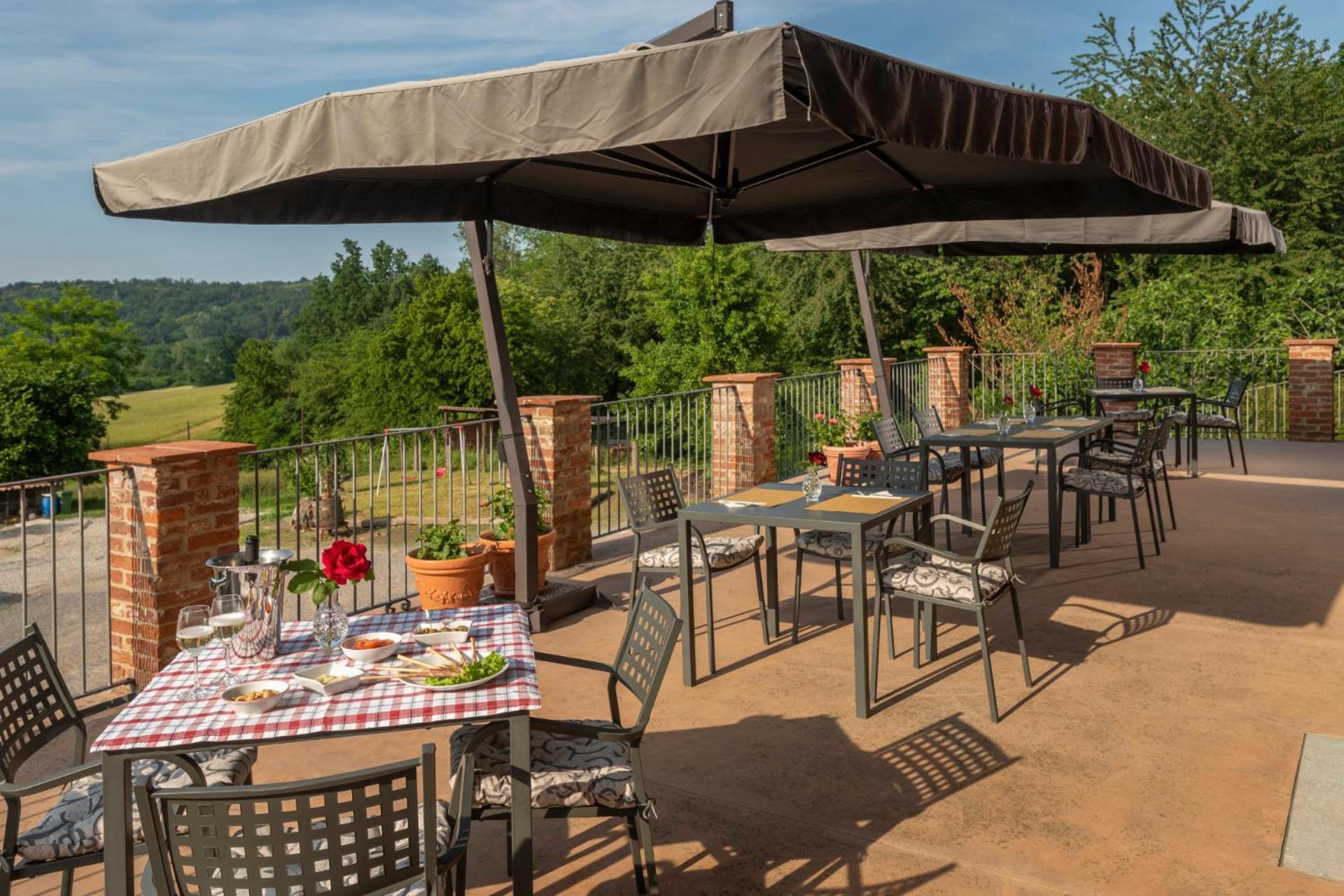 ברה Agriturismo Cascina Monchiero מראה חיצוני תמונה