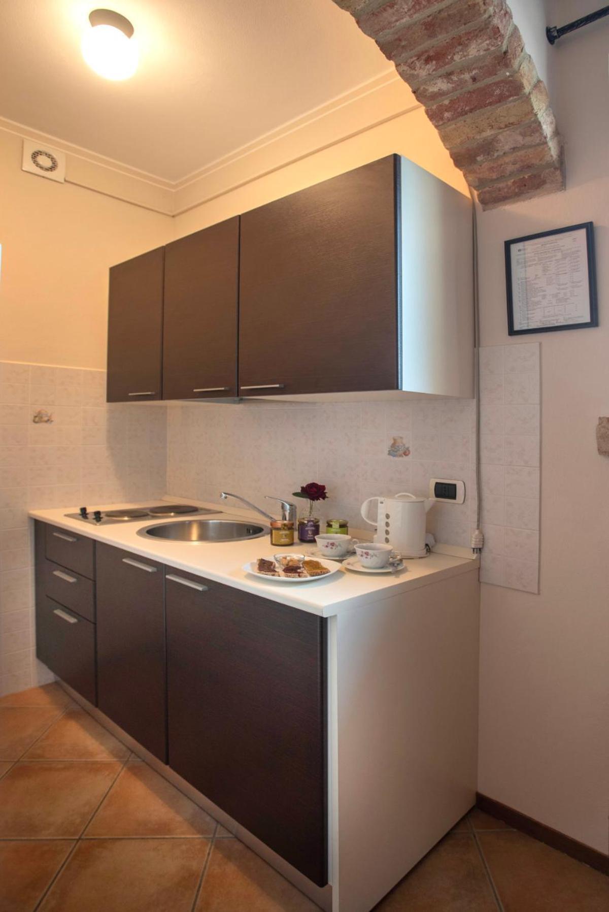 ברה Agriturismo Cascina Monchiero מראה חיצוני תמונה