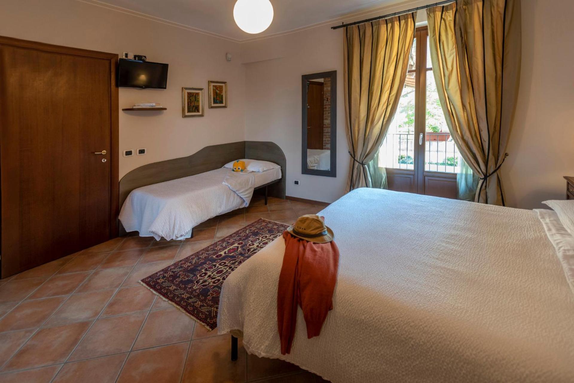 ברה Agriturismo Cascina Monchiero מראה חיצוני תמונה