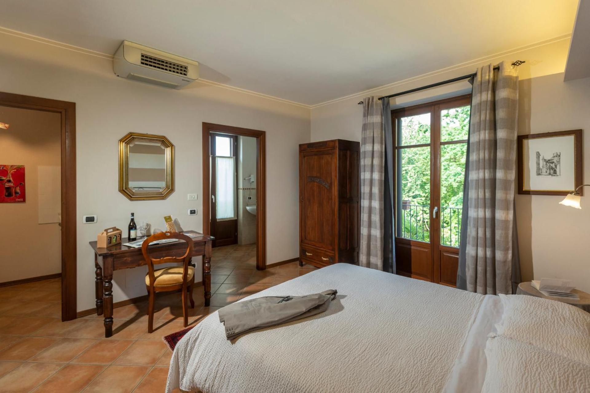ברה Agriturismo Cascina Monchiero מראה חיצוני תמונה