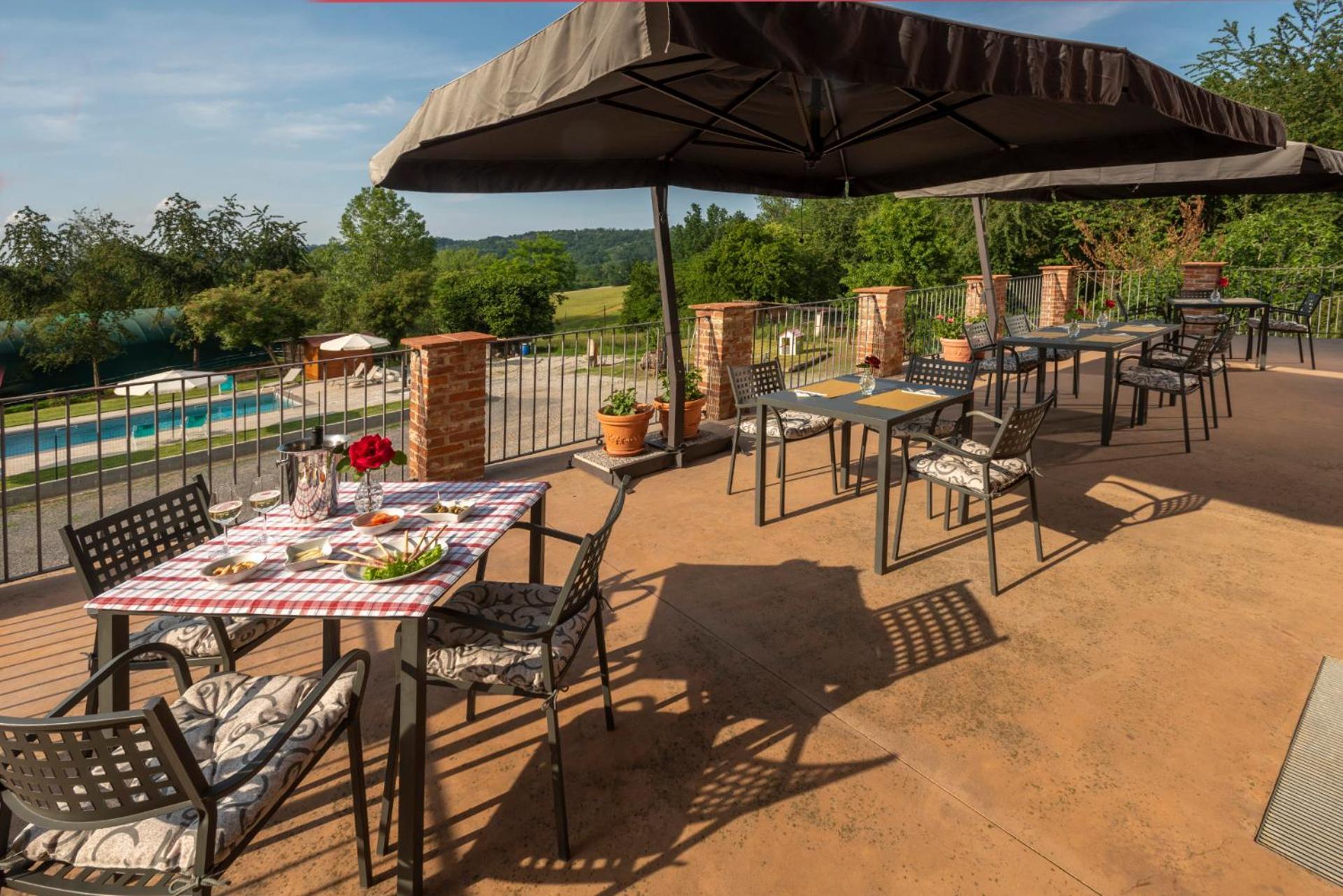 ברה Agriturismo Cascina Monchiero מראה חיצוני תמונה